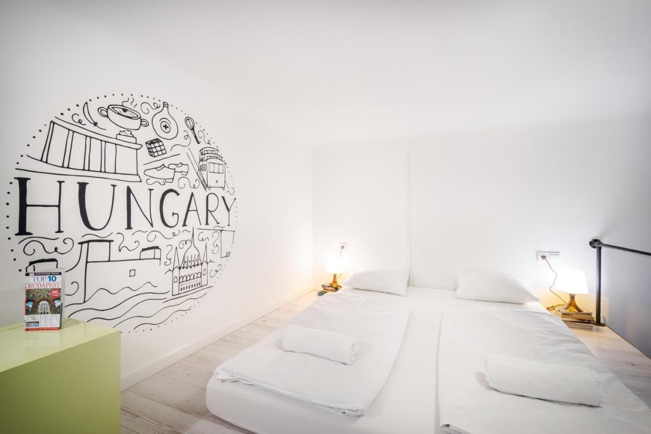 Bpr Vinyl Style With A/c Budapest